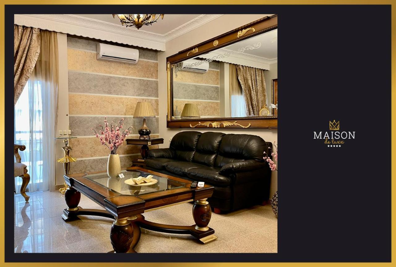 Maison De Luxx A5 Luxury Apartment In Larissa Exterior photo